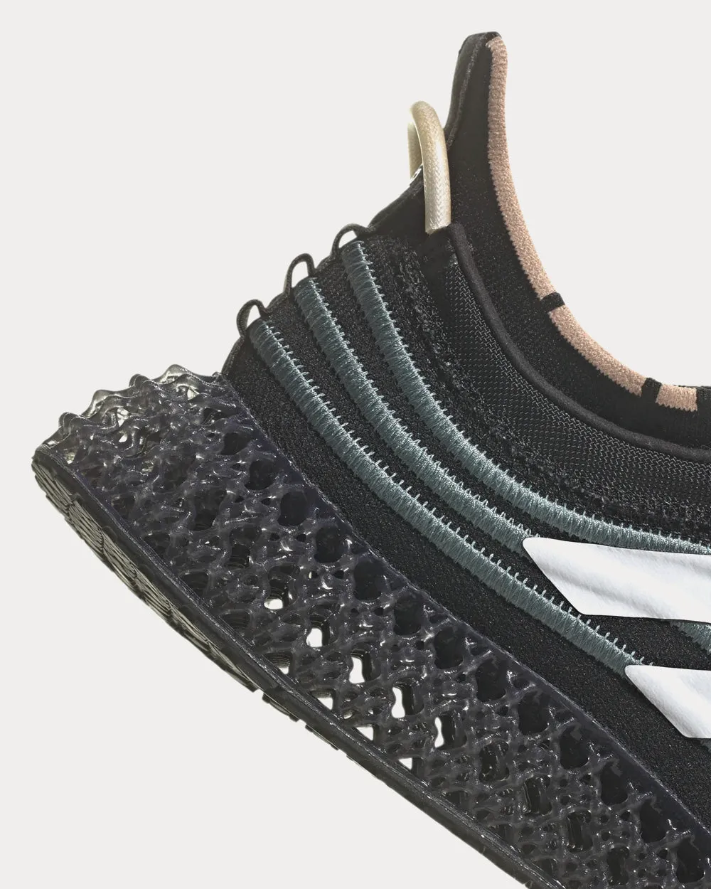 4DFWD Core Black / Cloud White / Hazy Emerald Running Shoes