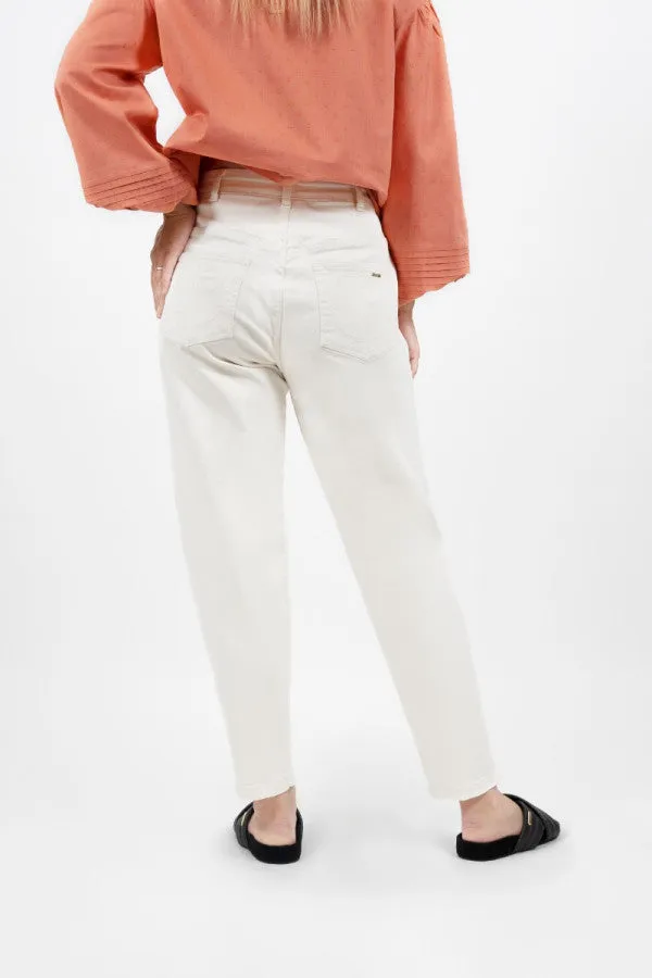 California Sustainable Barrel Jeans