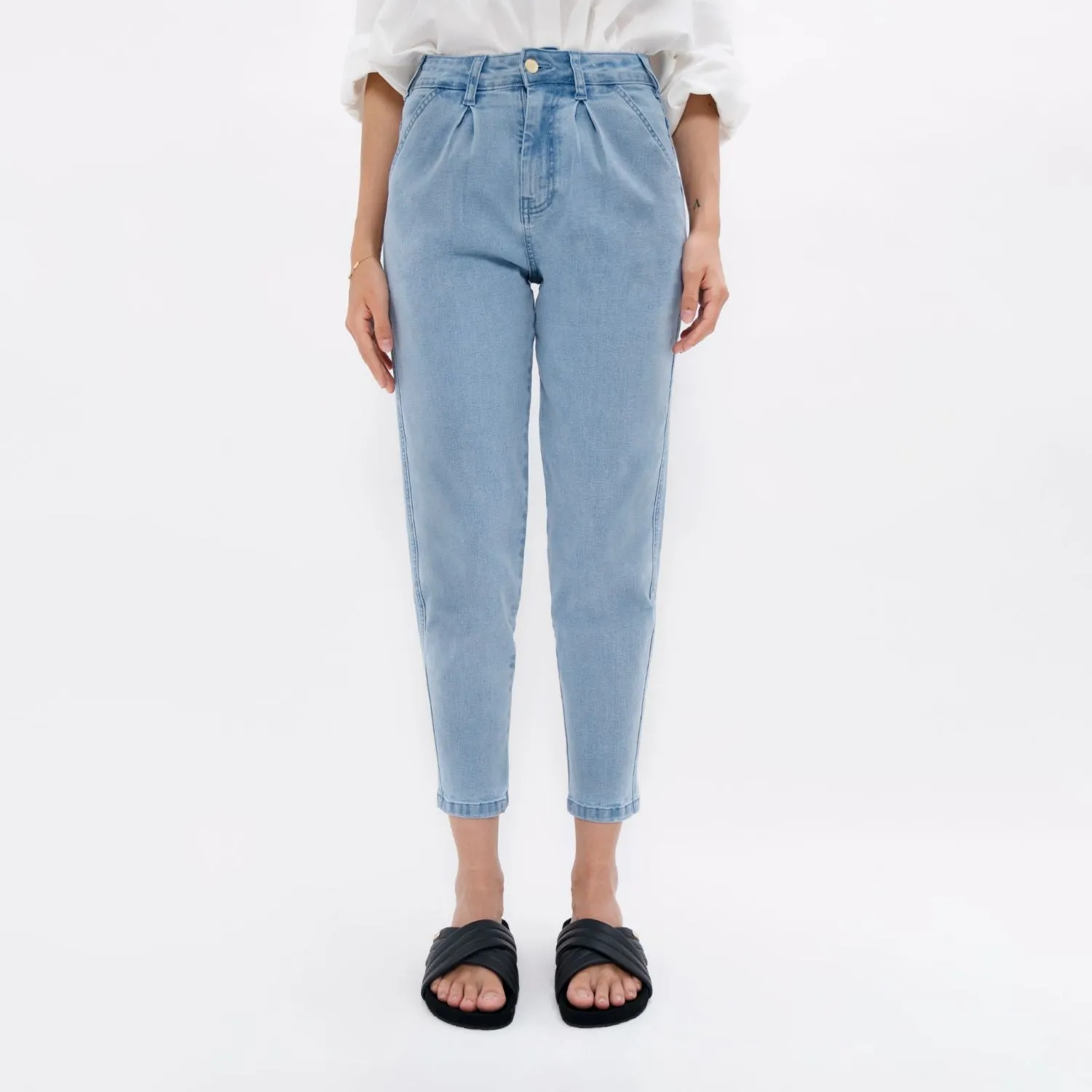 California Sustainable Barrel Jeans