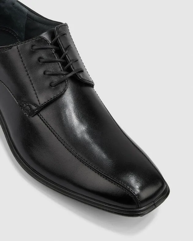 HUSH PUPPIES CAREY LEATHER LACE UP SHOE - BLACK