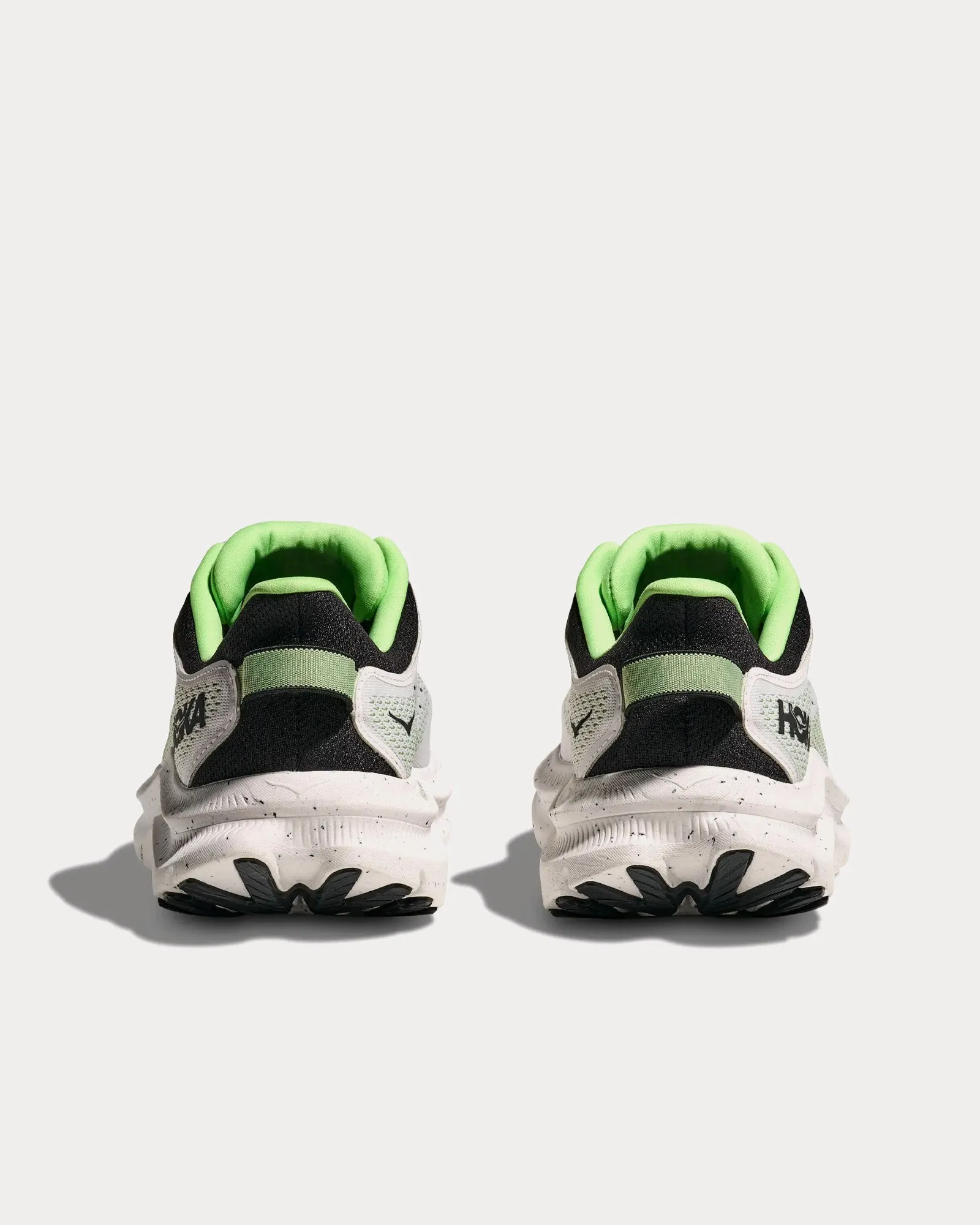 Kawana 2 White / Tart Apple Running Shoes