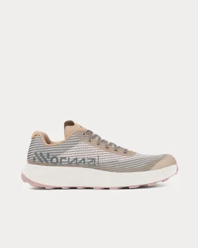 Kjerag Beige Running Shoes