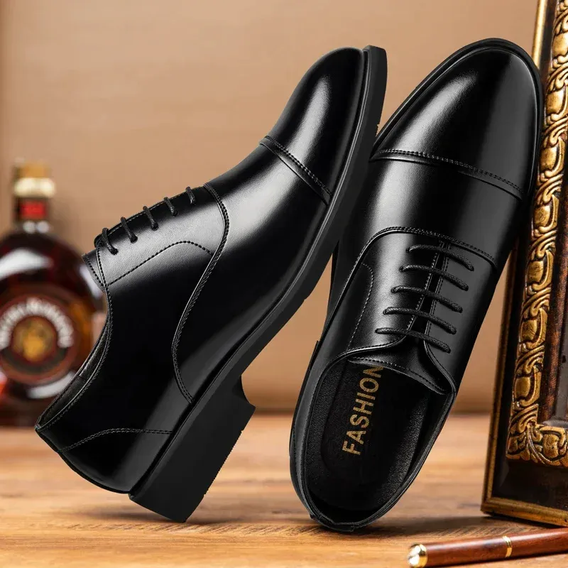 Men's Elegant Vegan Leather Shoes with Premium Finish | Eco-Friendly All-Season Wear