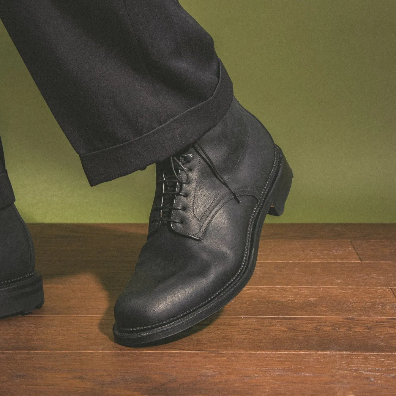 Navvy™ - Black Waxy Commander