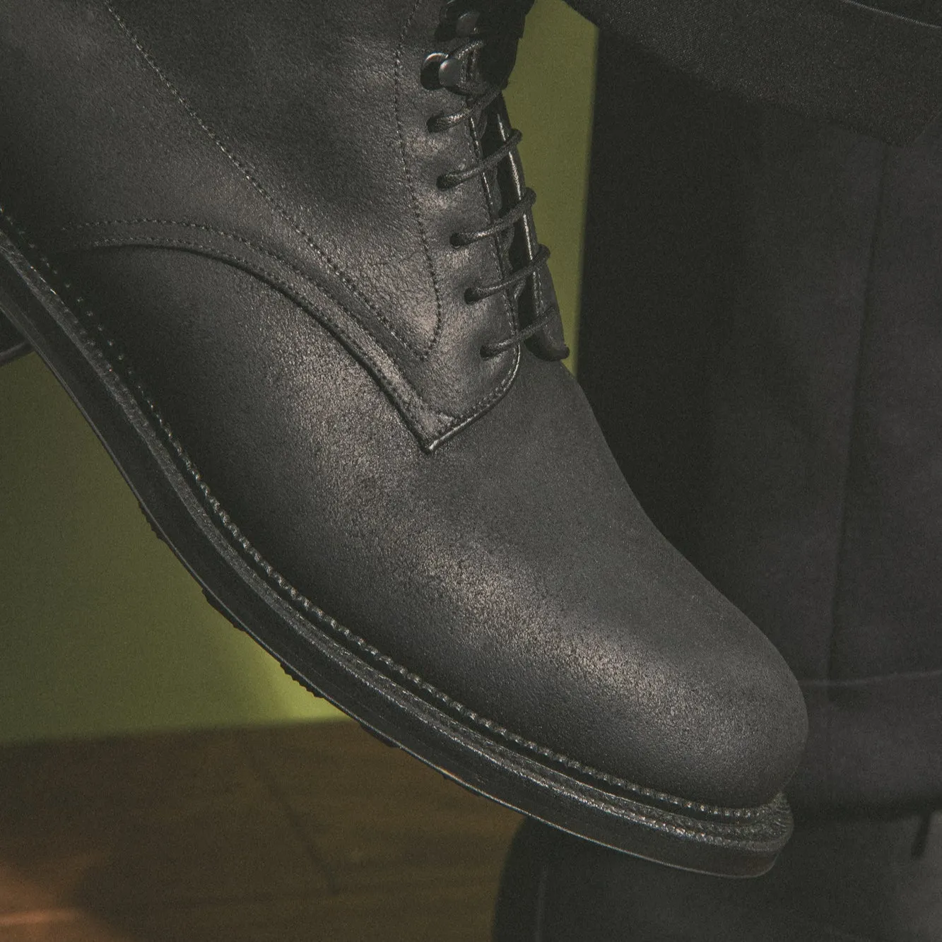 Navvy™ - Black Waxy Commander