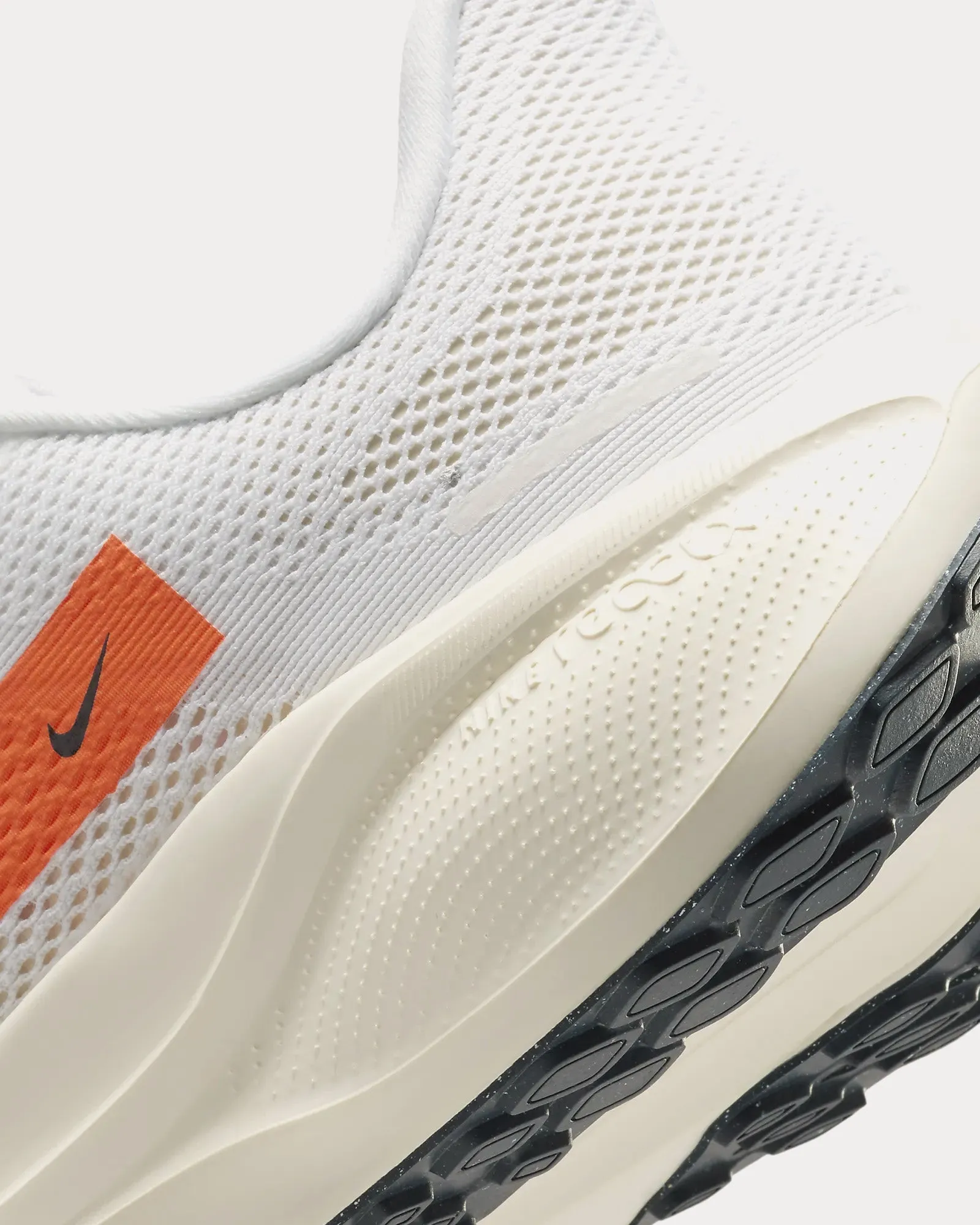 Pegasus 41 SQ White / Hyper Crimson / Pale Ivory / Armoury Navy Running Shoes