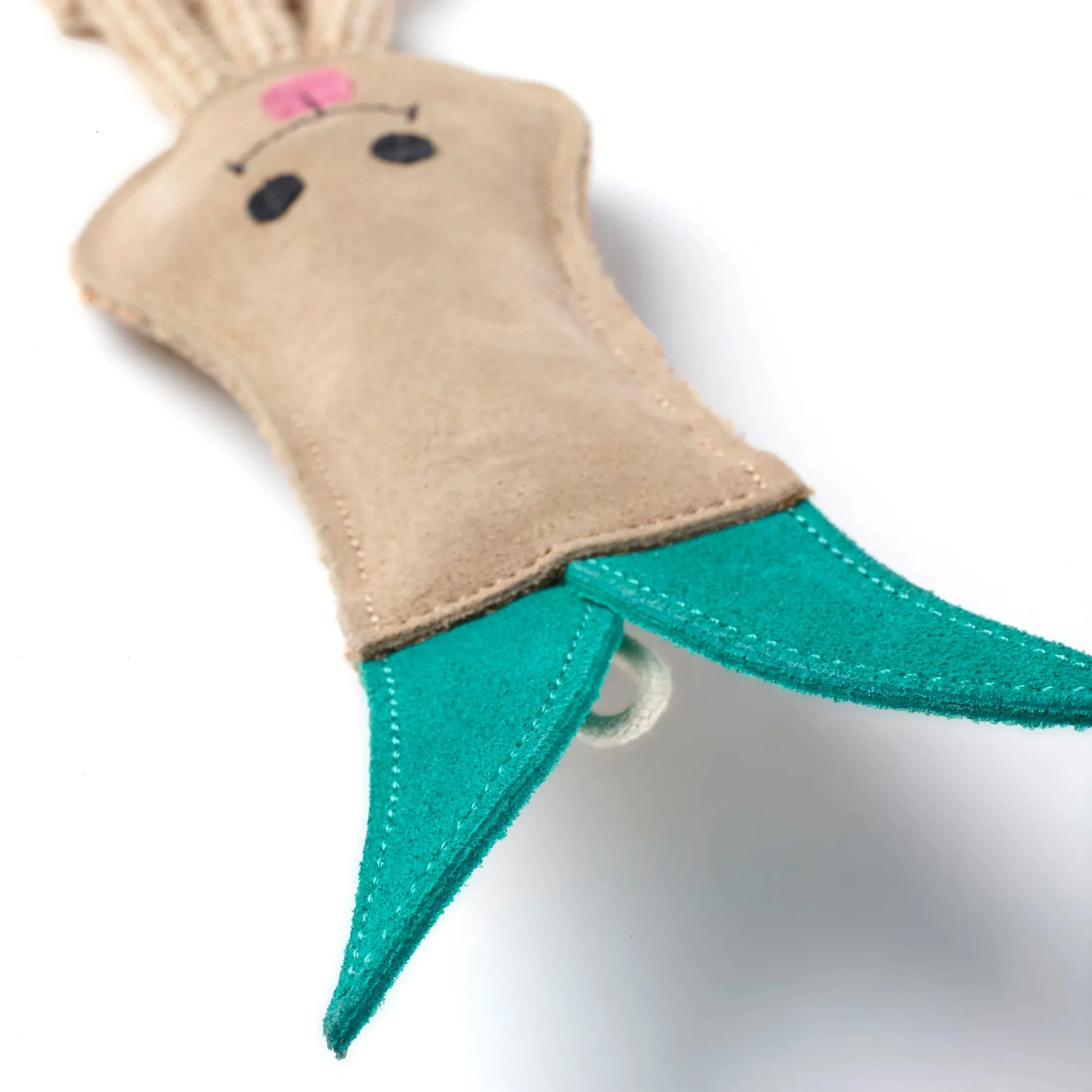 Sustainable Dog Toy Lenny The Leek