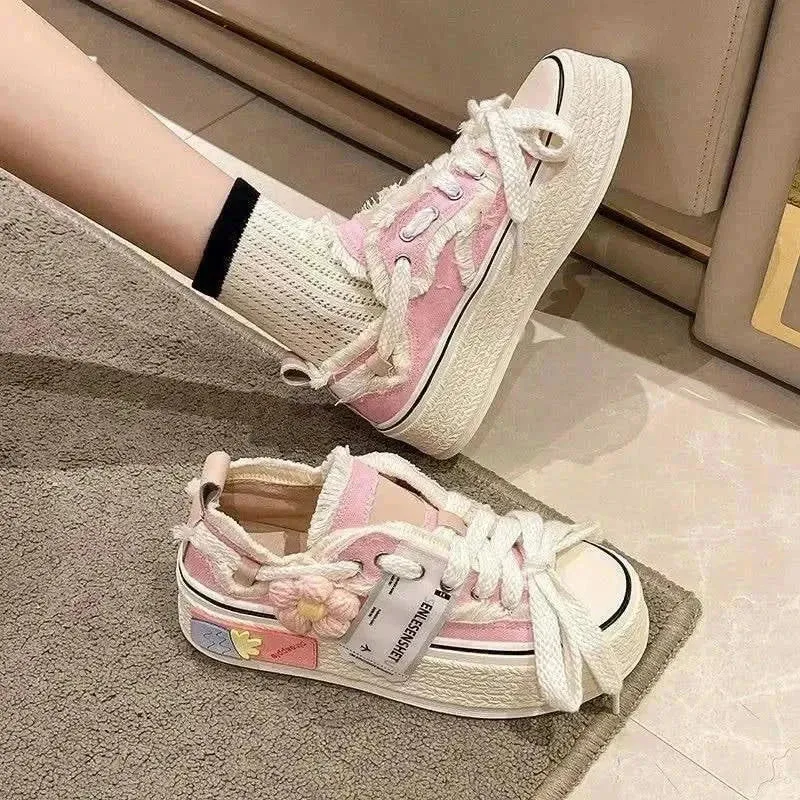 Trendy Platform Sneakers for Teenagers | Flower Design