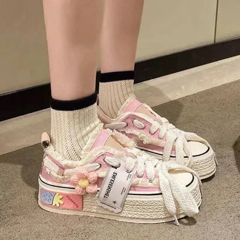 Trendy Platform Sneakers for Teenagers | Flower Design