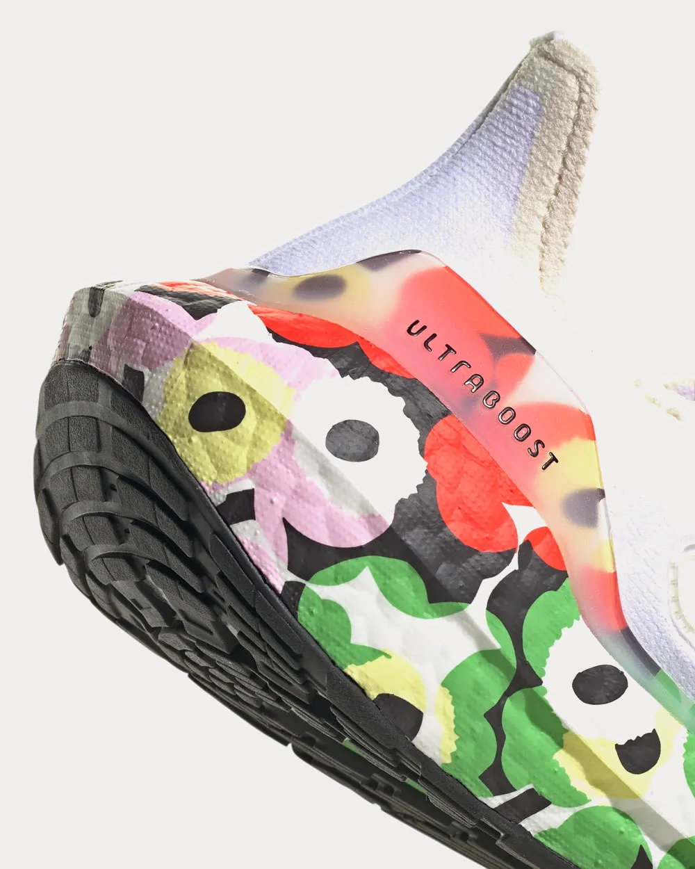 Ultraboost 22 Cloud White / Cloud White / Pearl Citrine Running Shoes